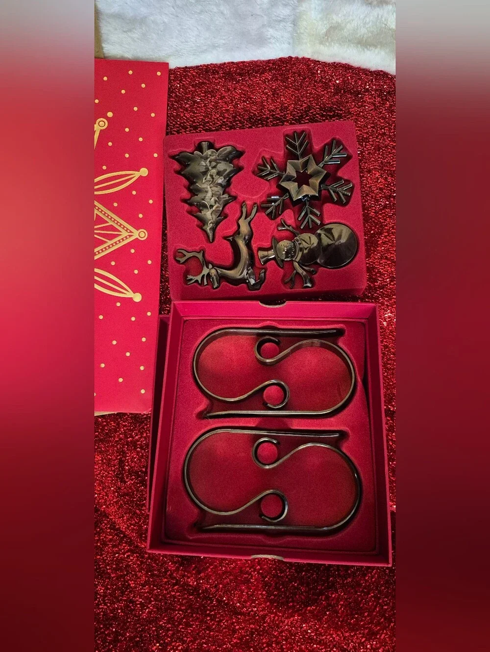 Holiday Metal Ornament Hook and Decorative Set ( SAKS 5TH AVE)